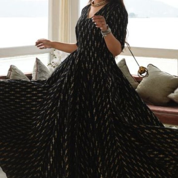 Black Cotton Traditional Indian Dress XS - Picture 2 of 7